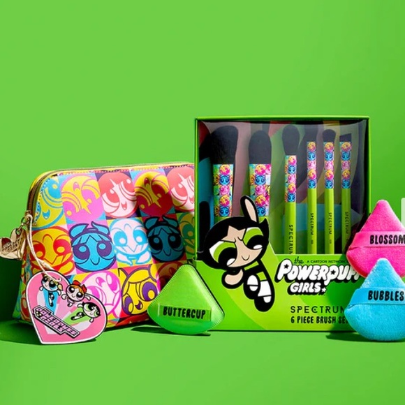 Spectrum Collections Powerpuff Girls Buttercup Bundle Brush Set Bag Sponges NWT - Picture 16 of 16